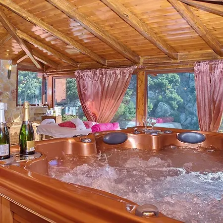 Oneiro Resort 3*