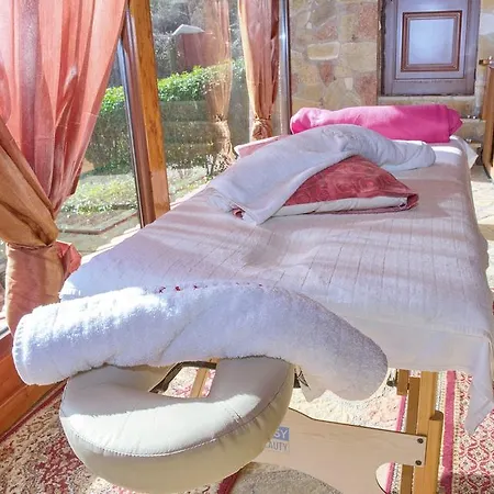 Oneiro Resort 3*